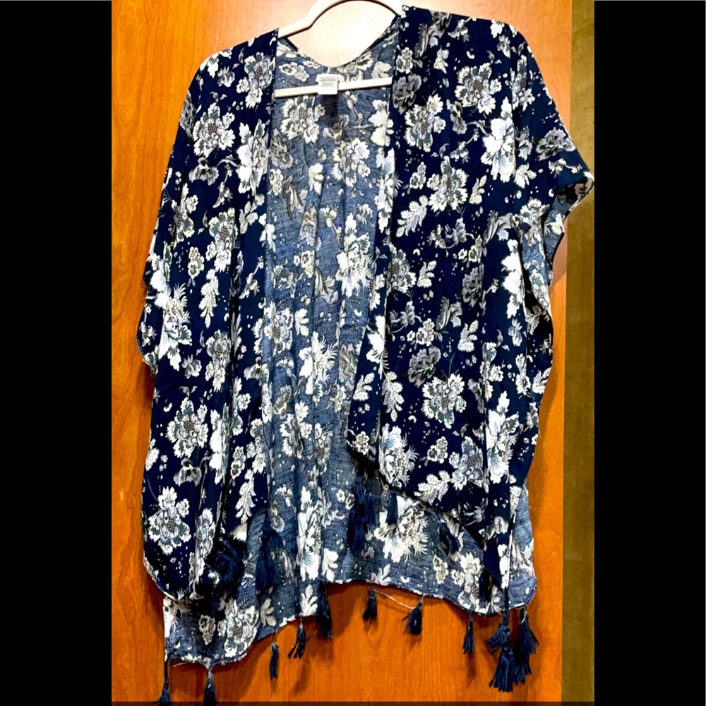 Maurice’s kimono with Pom/fringe detail
